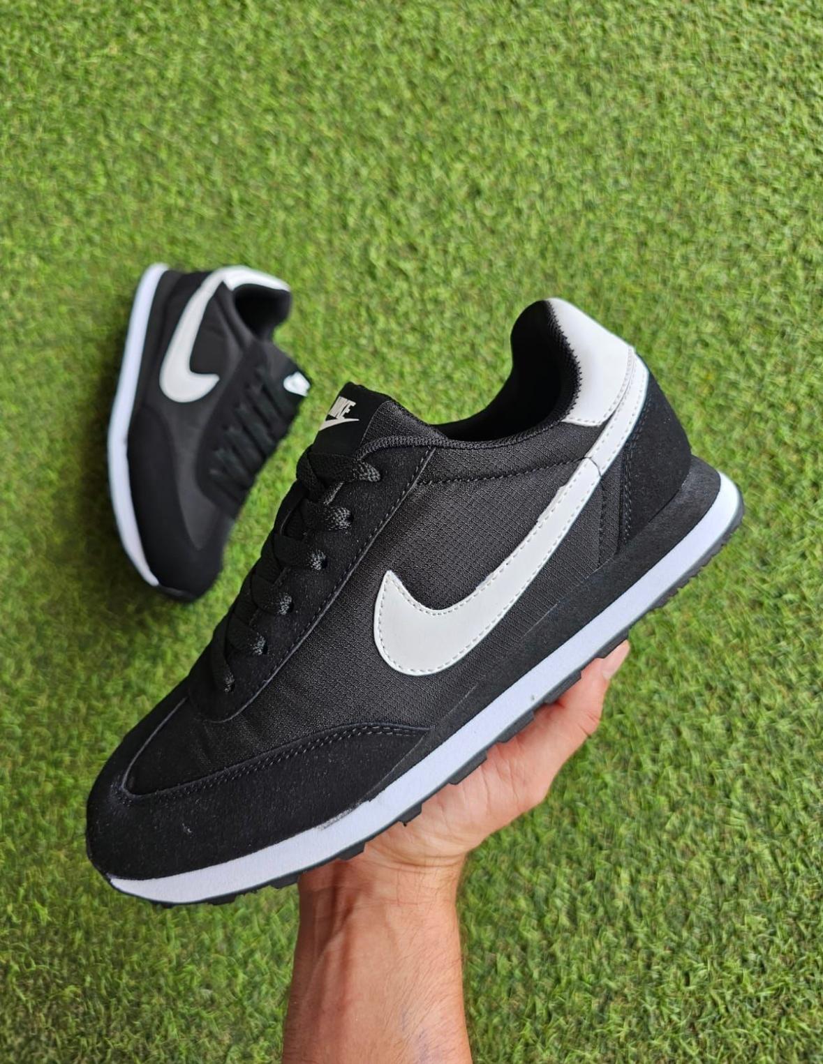 Nike Cortez